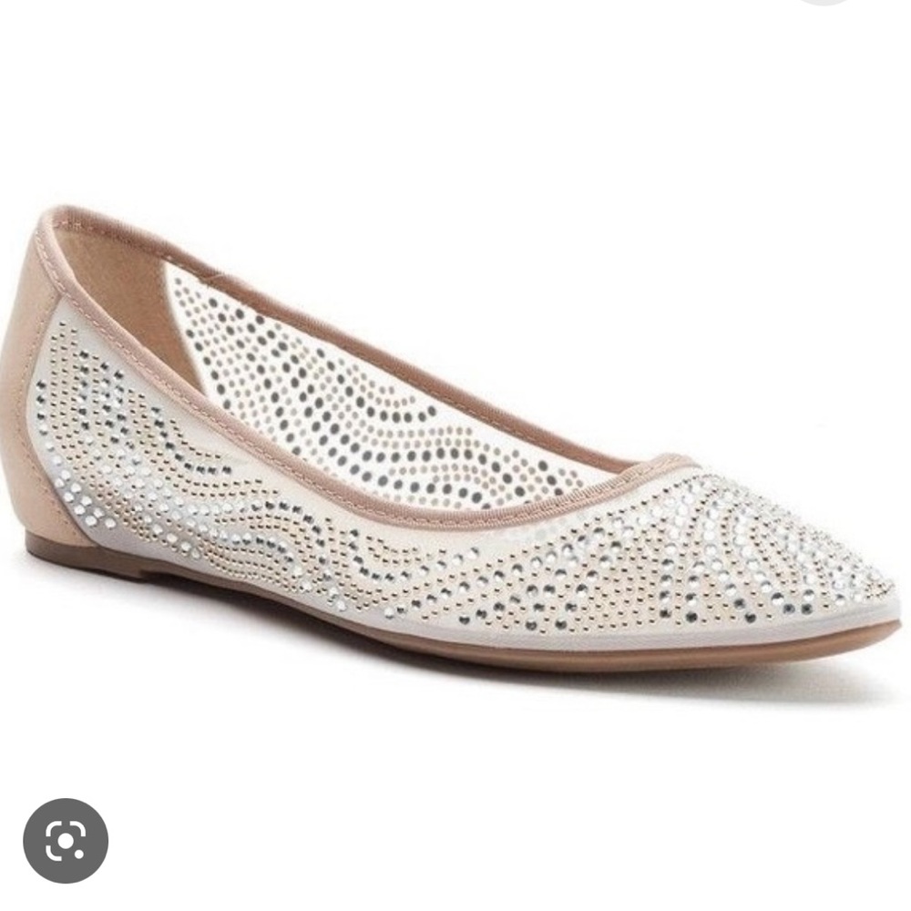 Jennifer Lopez jeweled flats sheer 7 med.